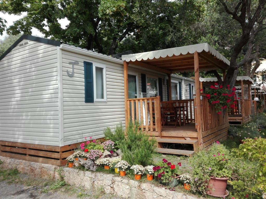 Camping Delfino Albenga Dış mekan fotoğraf